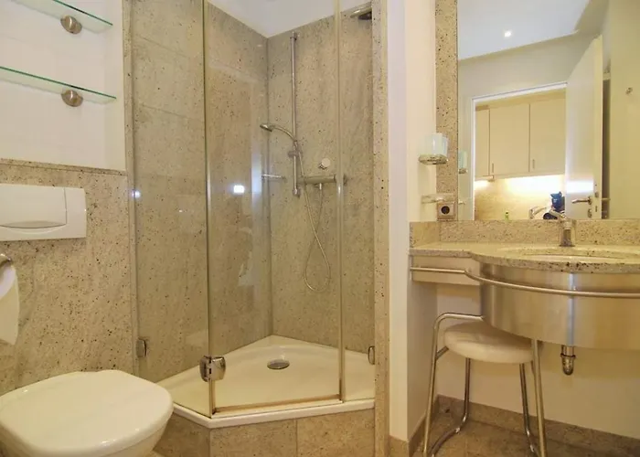 Metropol, Whg 250, Landseite Mit Inselblick 10og